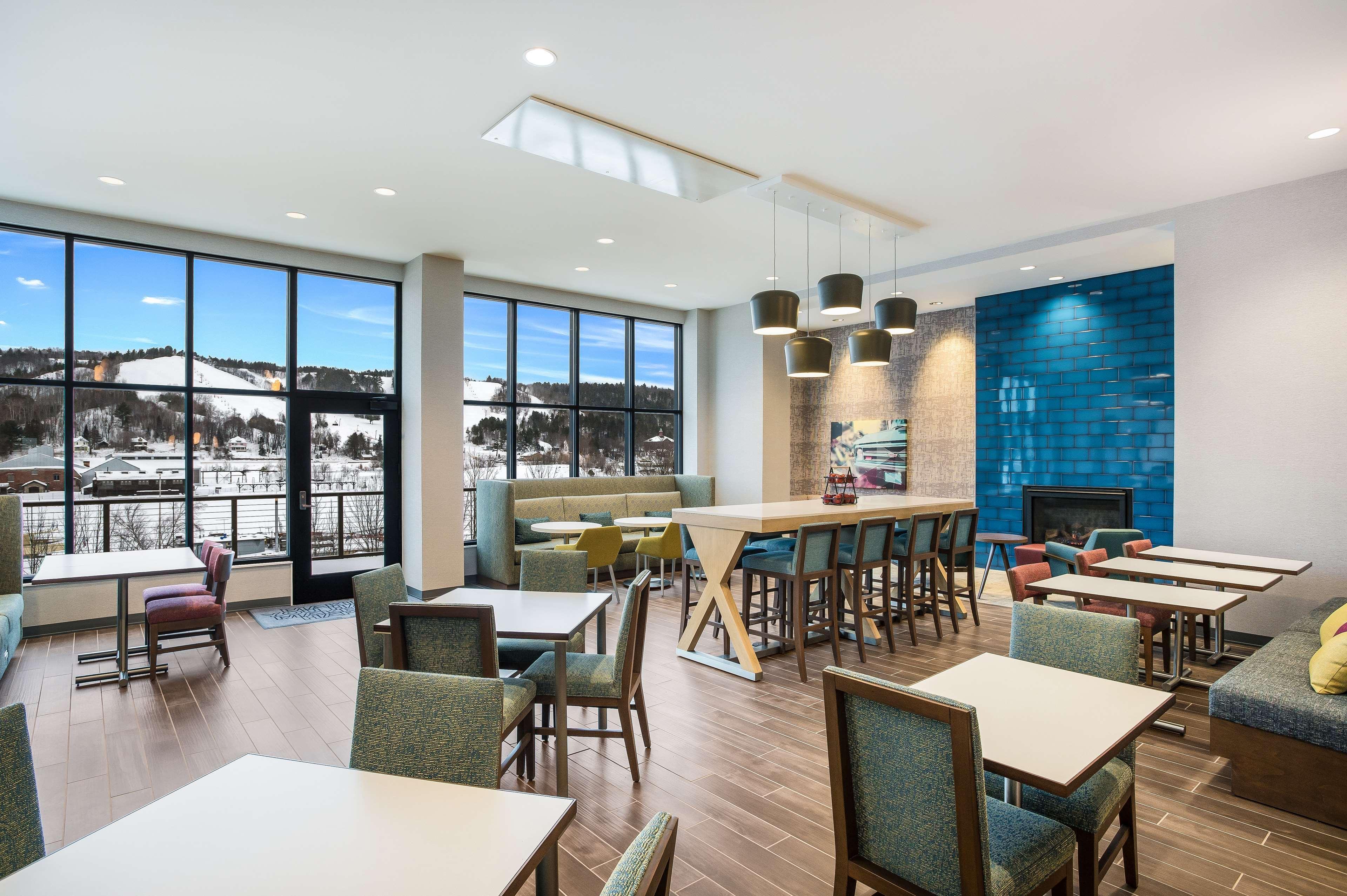 Hampton Inn & Suites 호턴 외부 사진