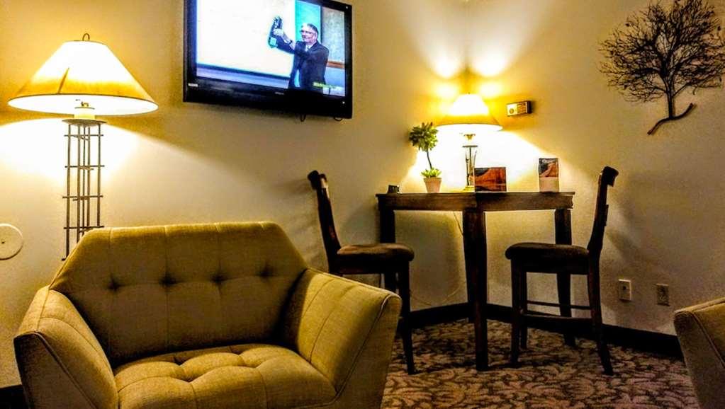 Hampton Inn & Suites 호턴 내부 사진